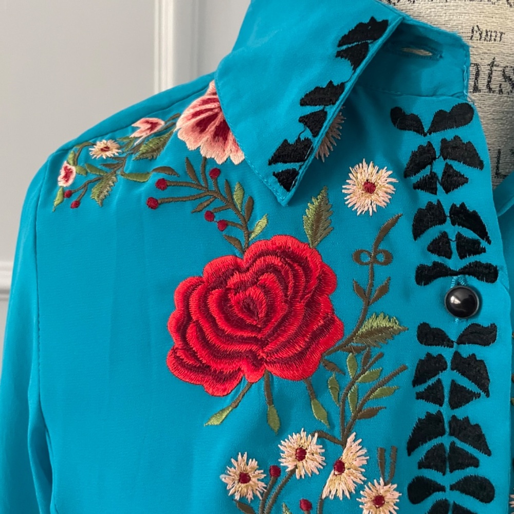 Amazing Blue Collared Button Down Tunic Blouse Wi… - image 7